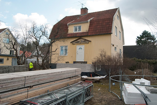 Villarenovering inför som är gult