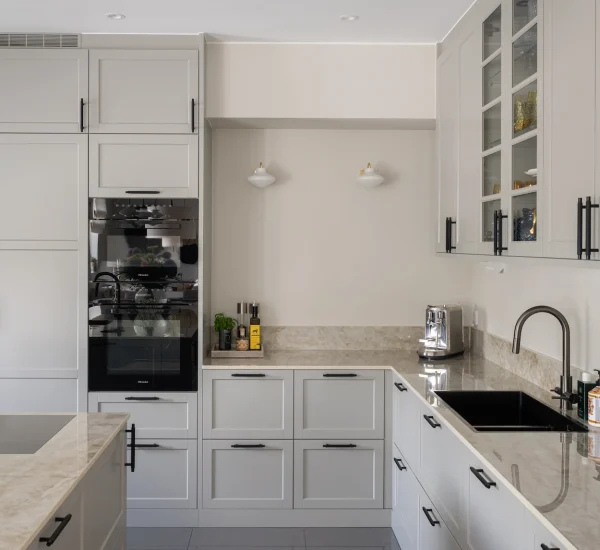 Nyrenoverat kök gjort av entreprenadhuset